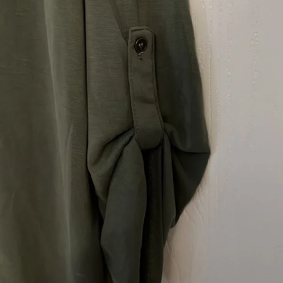 Boutique Plus V Neck Blouse - Picture 3 of 5